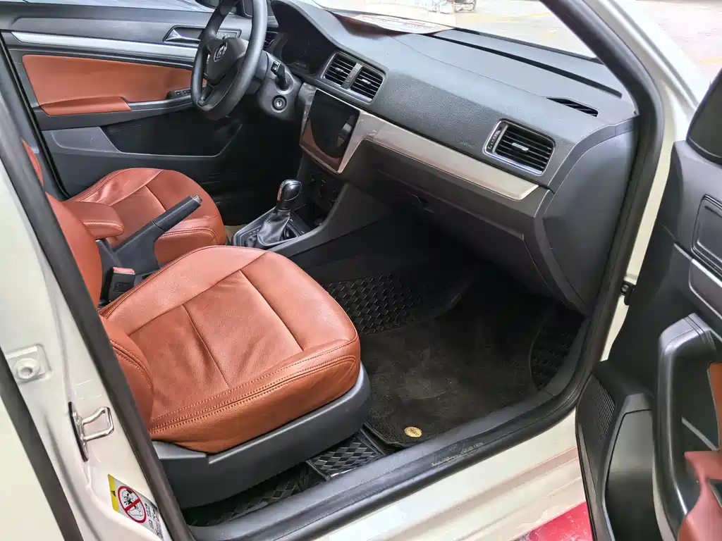Volkswagen Lavida — миниатюра 11