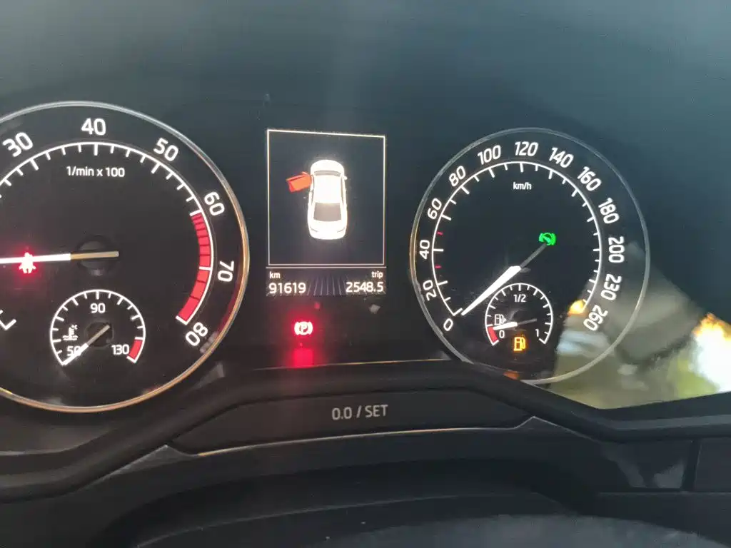 Skoda Superb — миниатюра 5