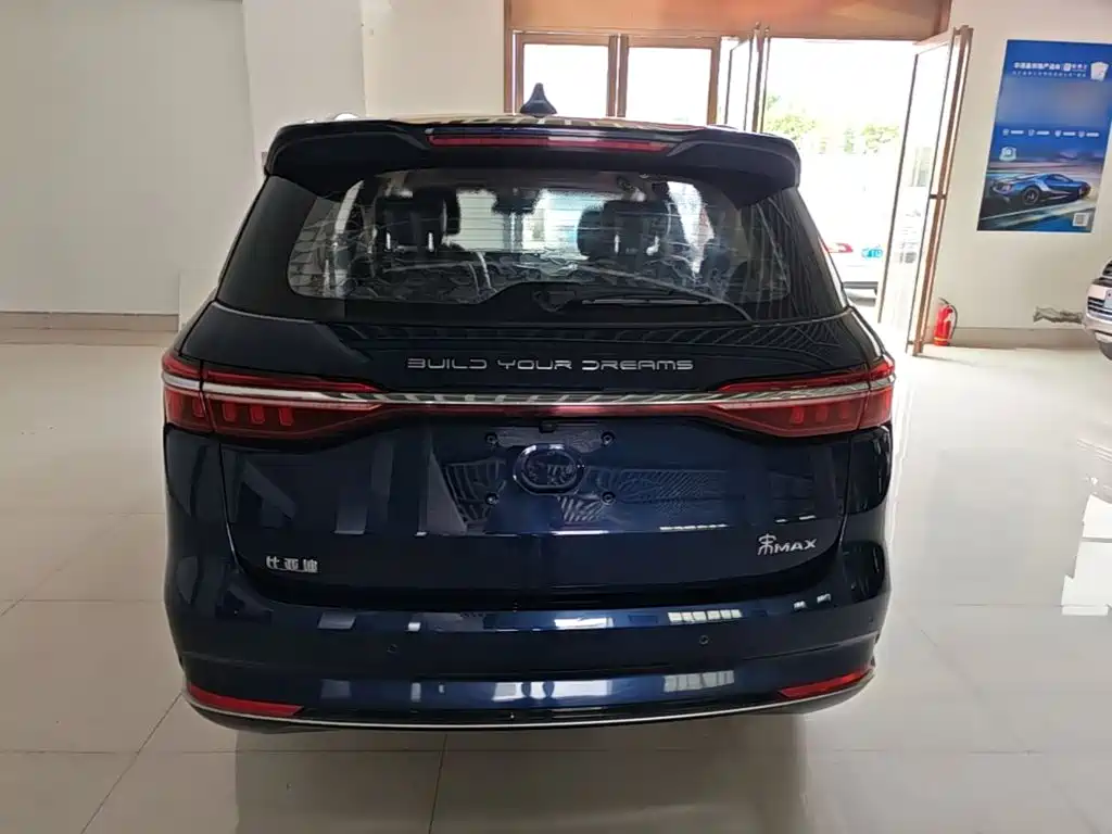 BYD MAX — миниатюра 6
