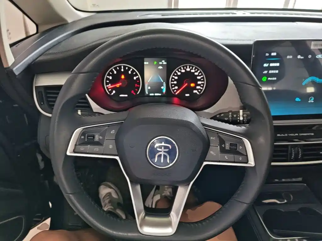 BYD MAX — миниатюра 11