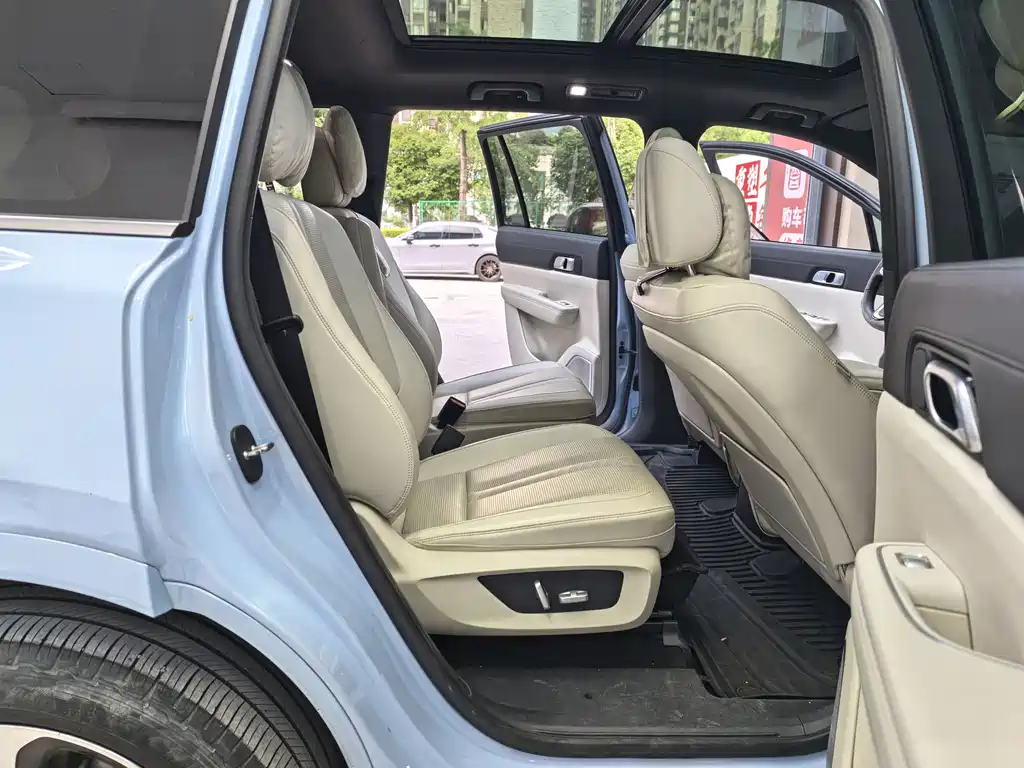 Li Auto Li ONE — миниатюра 14