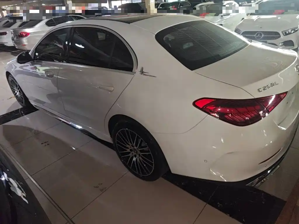 Mercedes-Benz C-Class — миниатюра 5