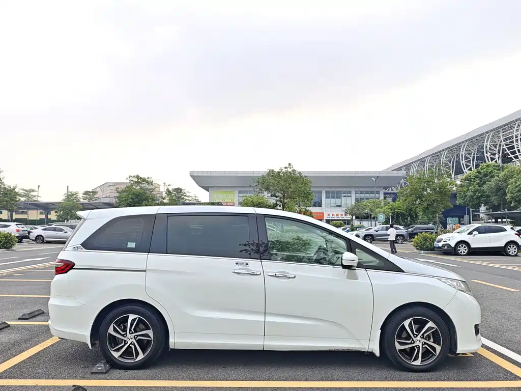 Honda Odyssey — миниатюра 5