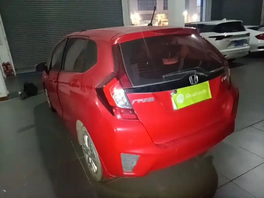 Honda Fit — миниатюра 5