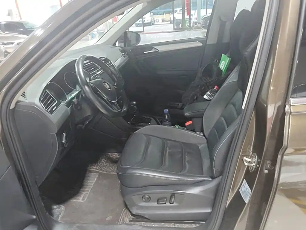 Volkswagen Tiguan L — миниатюра 15