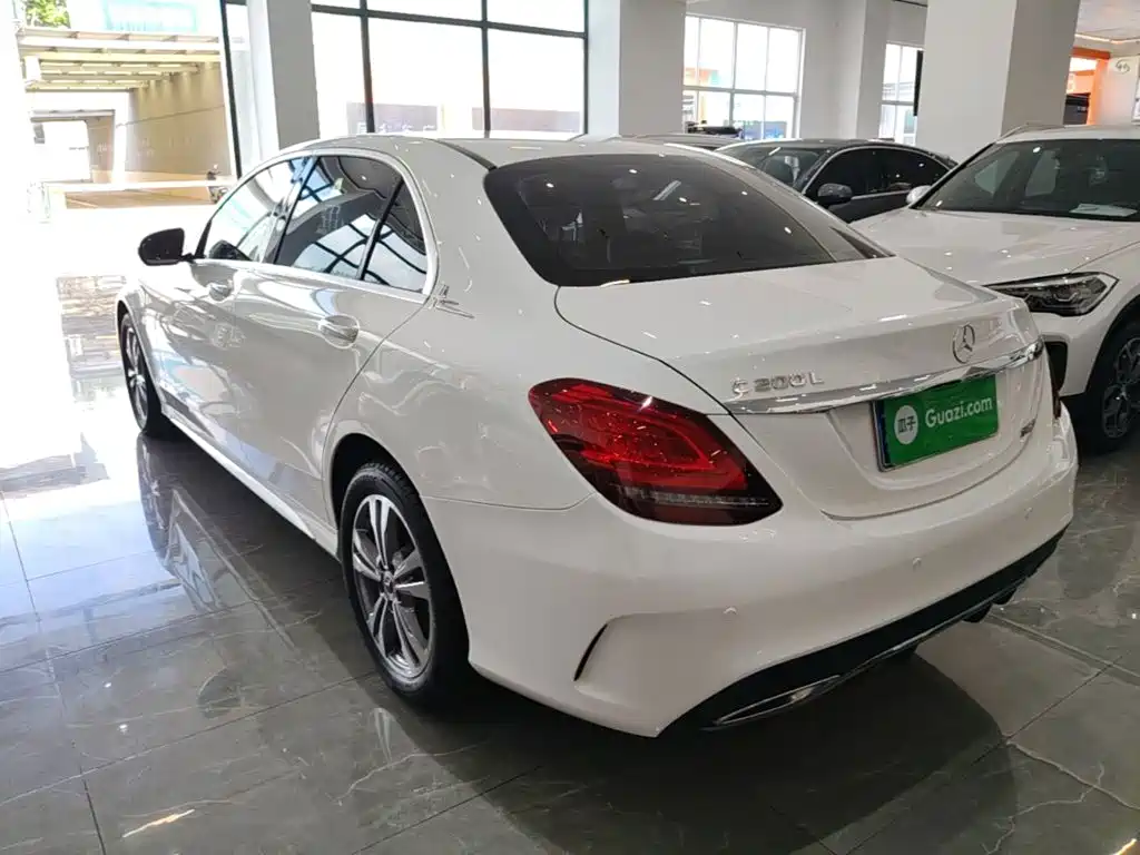 Mercedes-Benz C-Class — миниатюра 5