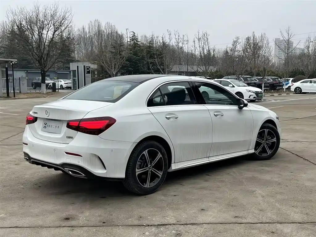 MERCEDES-BENZ A CLASS