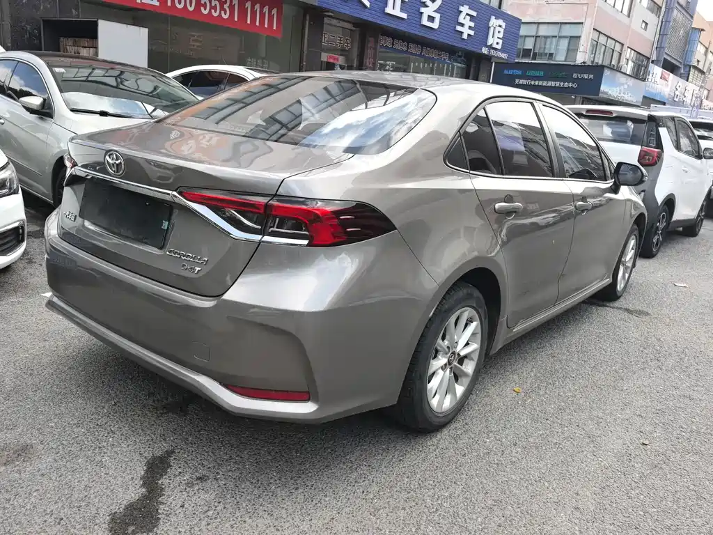 Toyota Corolla — миниатюра 5