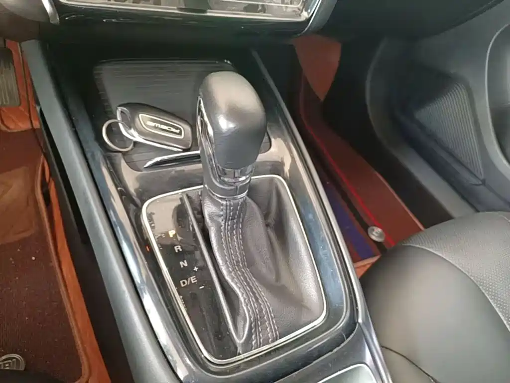 Roewe i5 — миниатюра 14