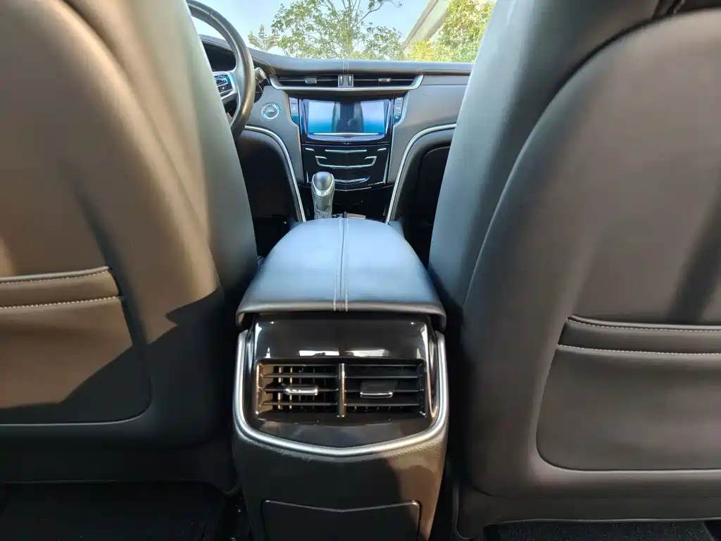 Cadillac XTS — миниатюра 19