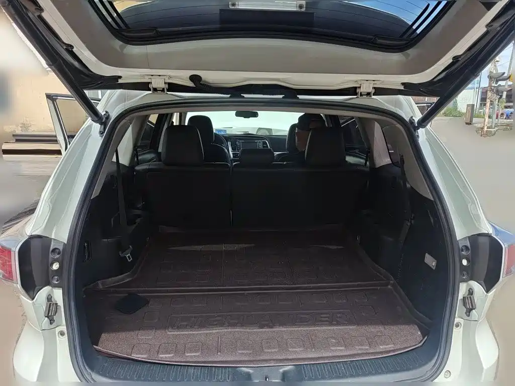 Toyota Highlander — миниатюра 20