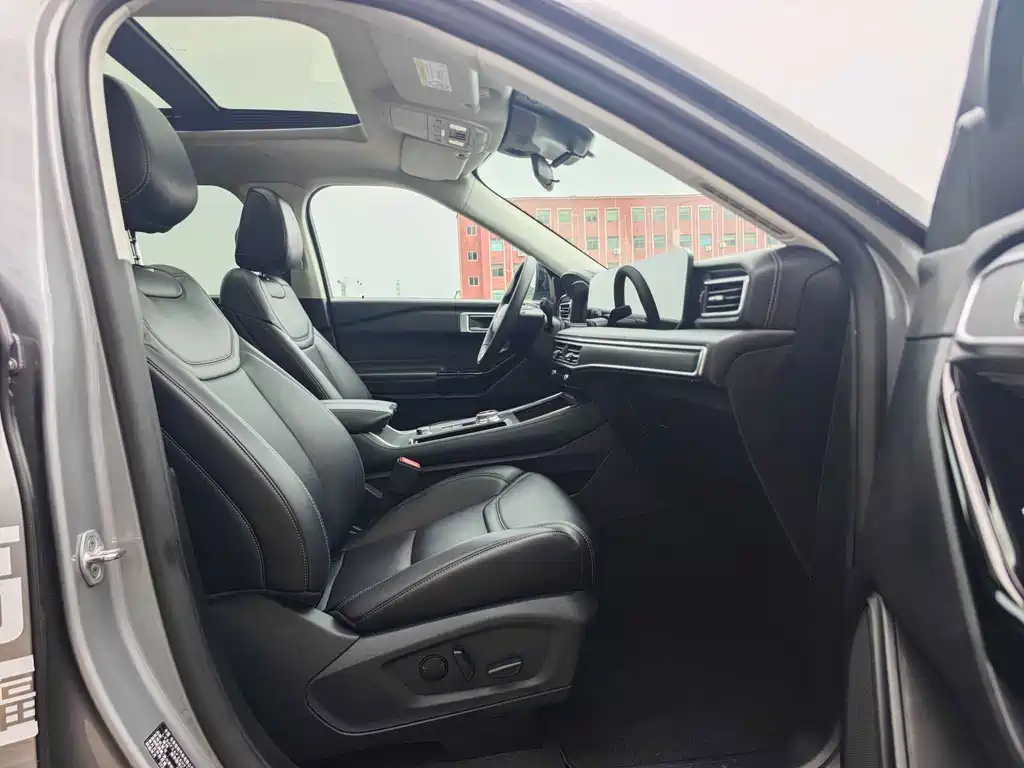 Ford Explorer — миниатюра 14