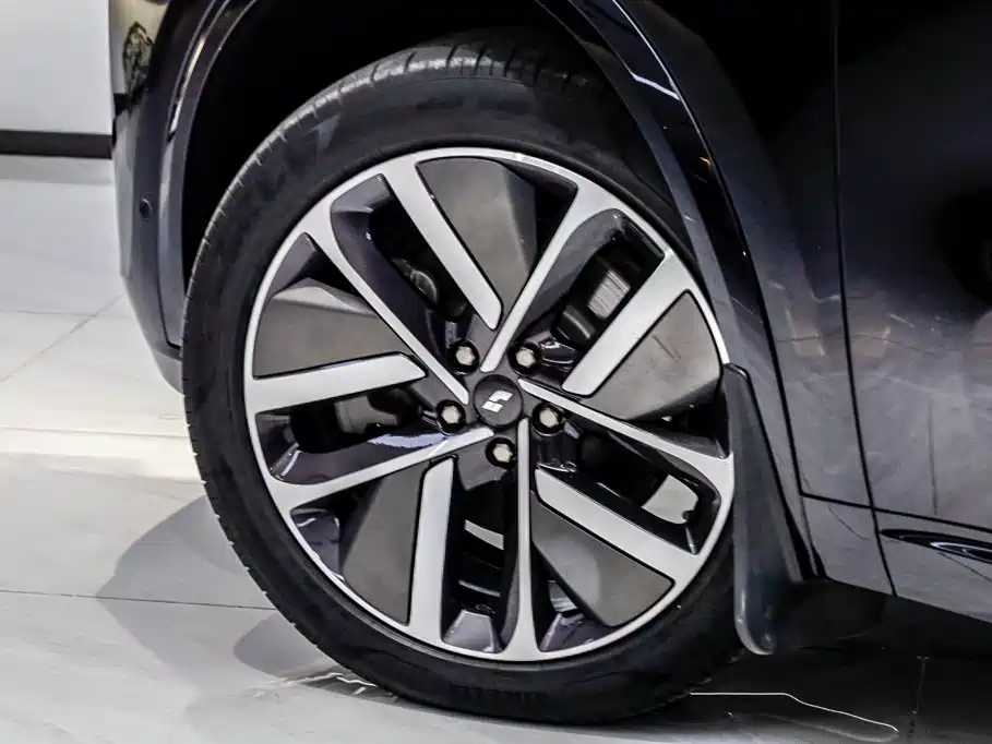 Li Auto Li L9 — миниатюра 34