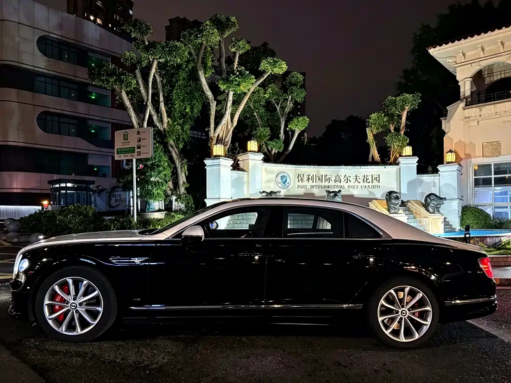 Bentley Flying Spur — миниатюра 17