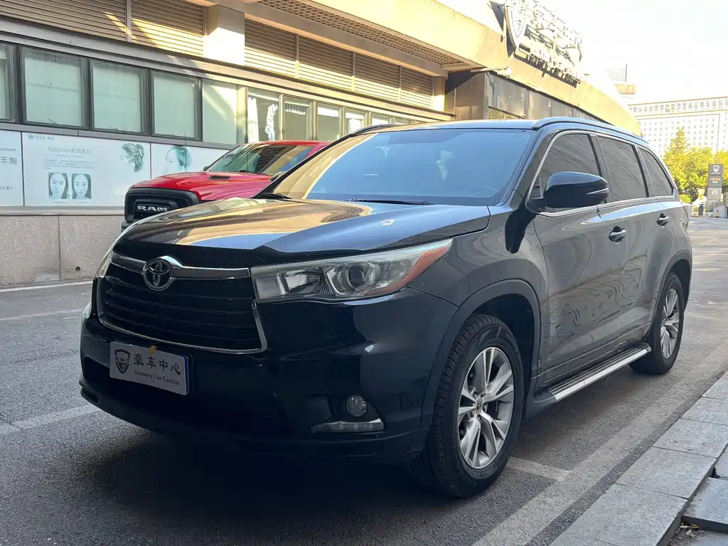Toyota Highlander — миниатюра 17