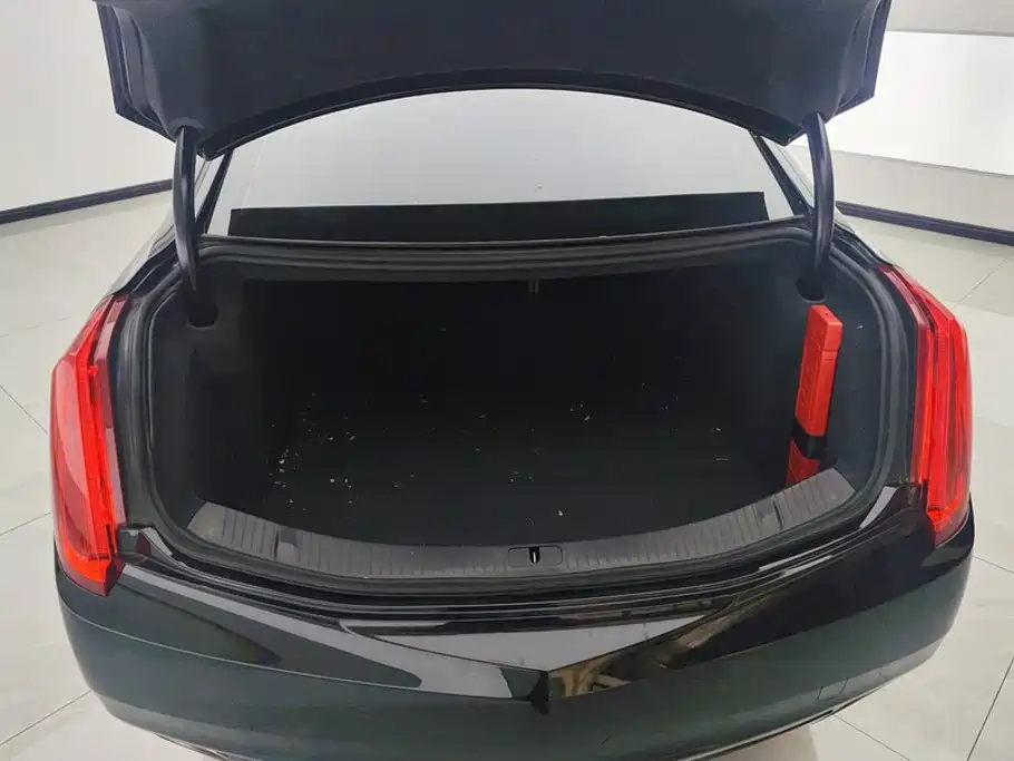 Cadillac XTS — миниатюра 4