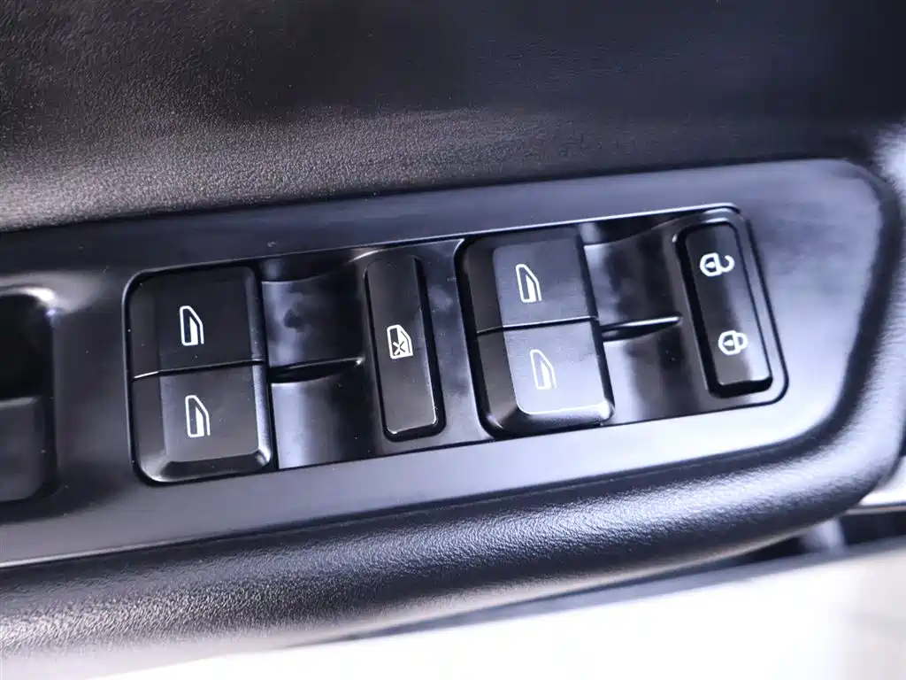 GEELY AUTOMOBILE BOYUE