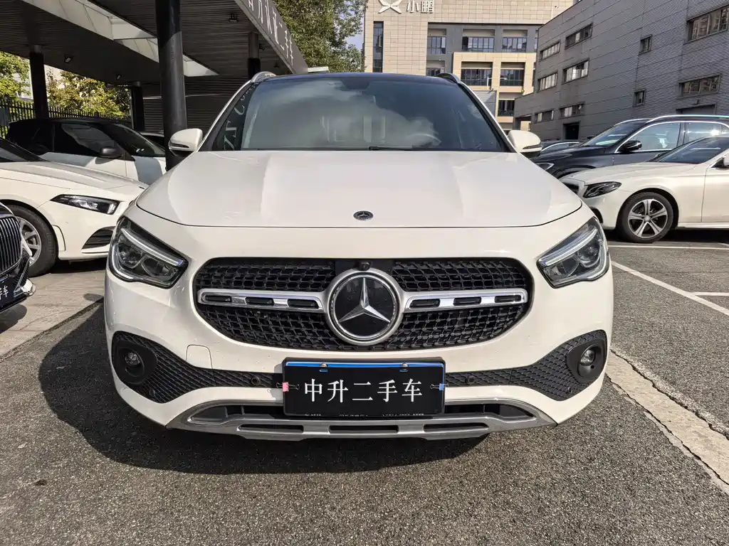 Mercedes-Benz GLA — миниатюра 2