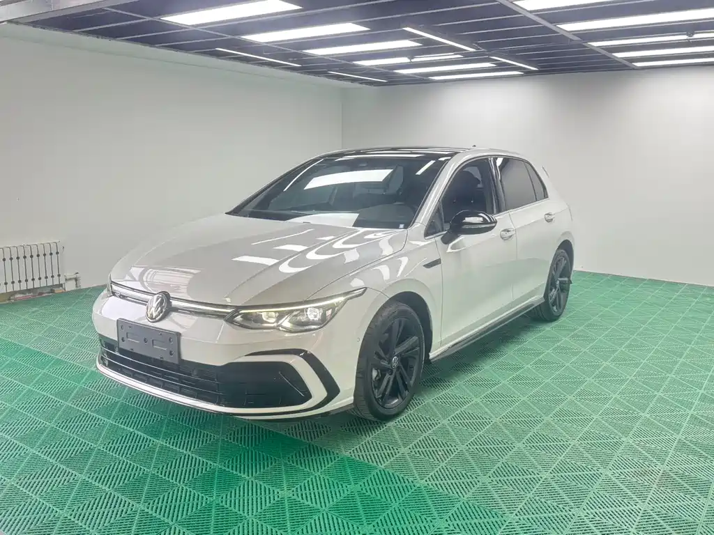 Volkswagen Golf 2022