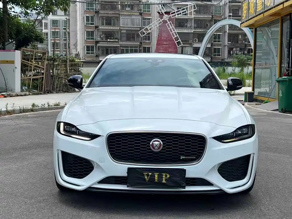 Jaguar XEL — миниатюра 2
