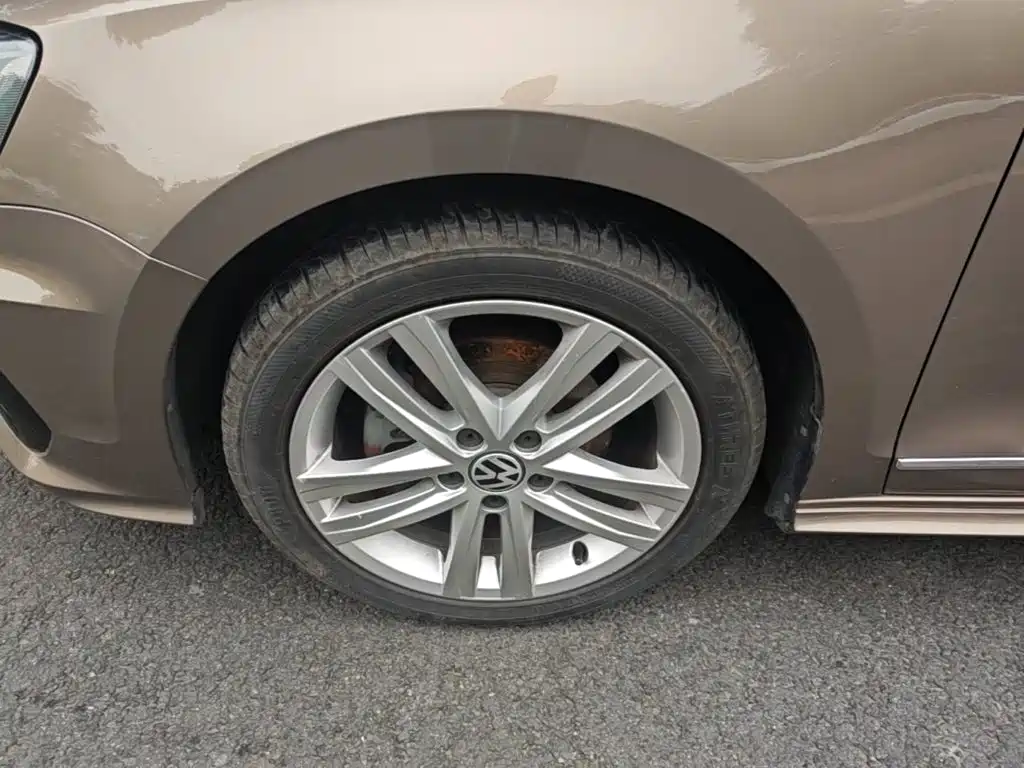 Volkswagen Sagitar — миниатюра 23