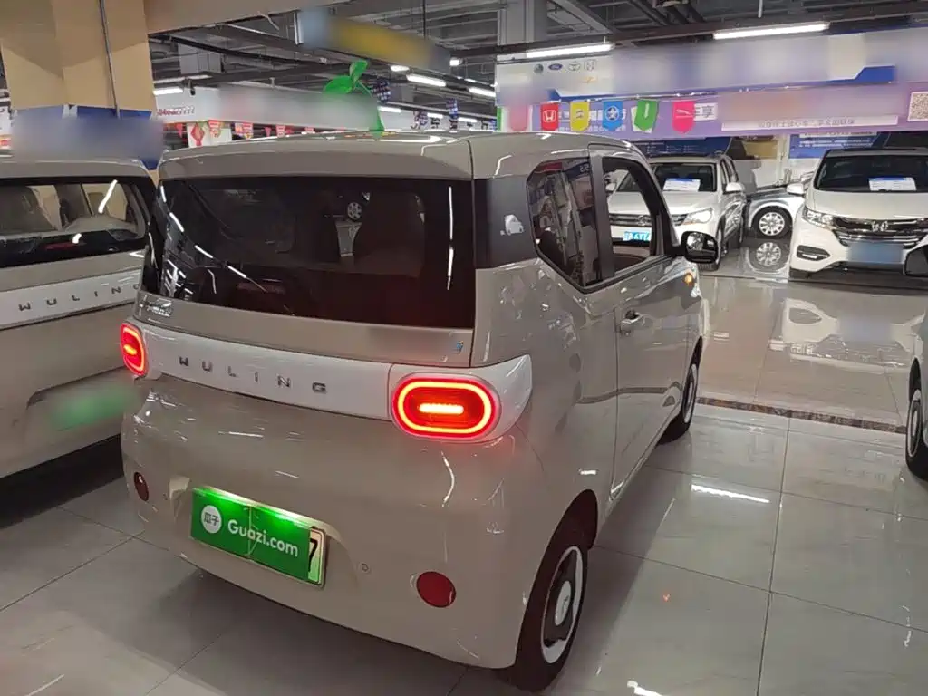 Wuling MINIEV — миниатюра 7