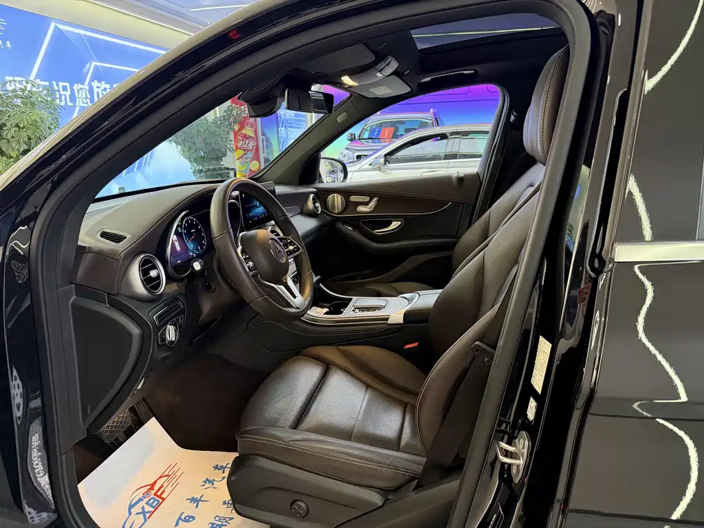 Mercedes-Benz GLC 2021 GLC 300 L 4MATIC