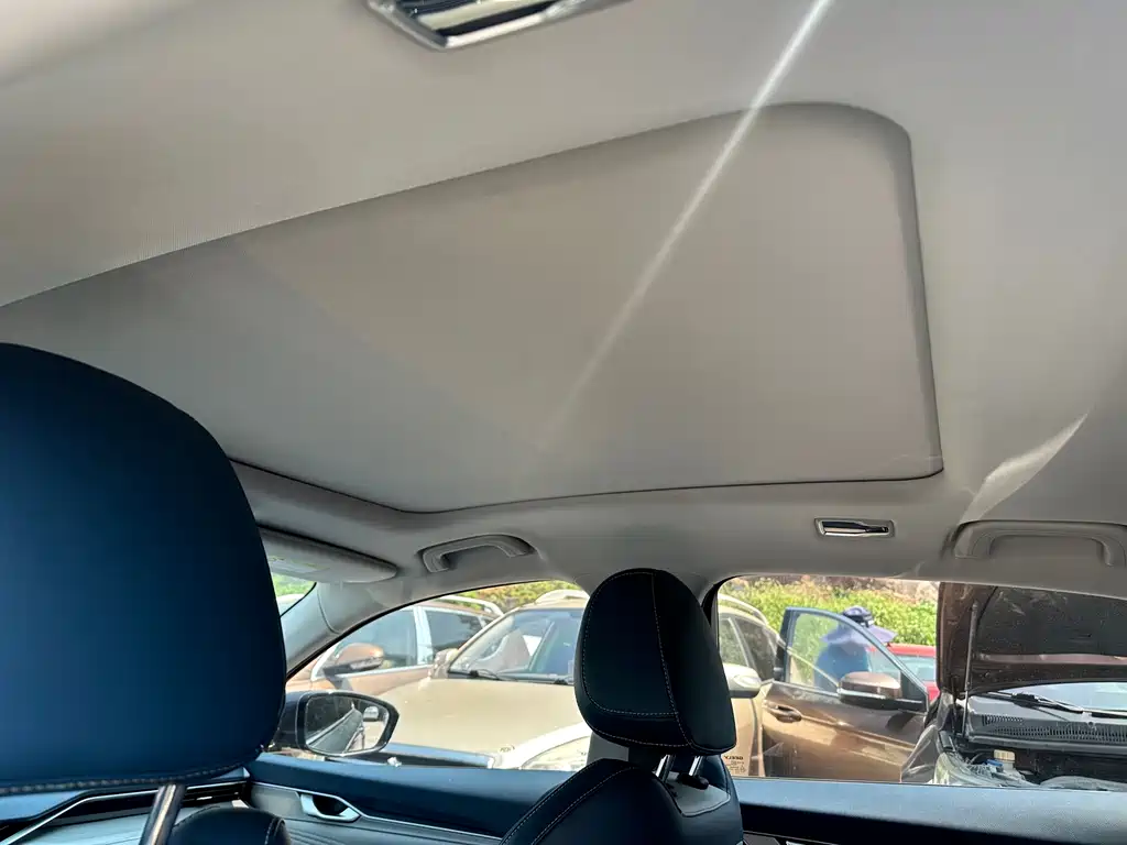 GEELY AUTOMOBILE XINGRUI