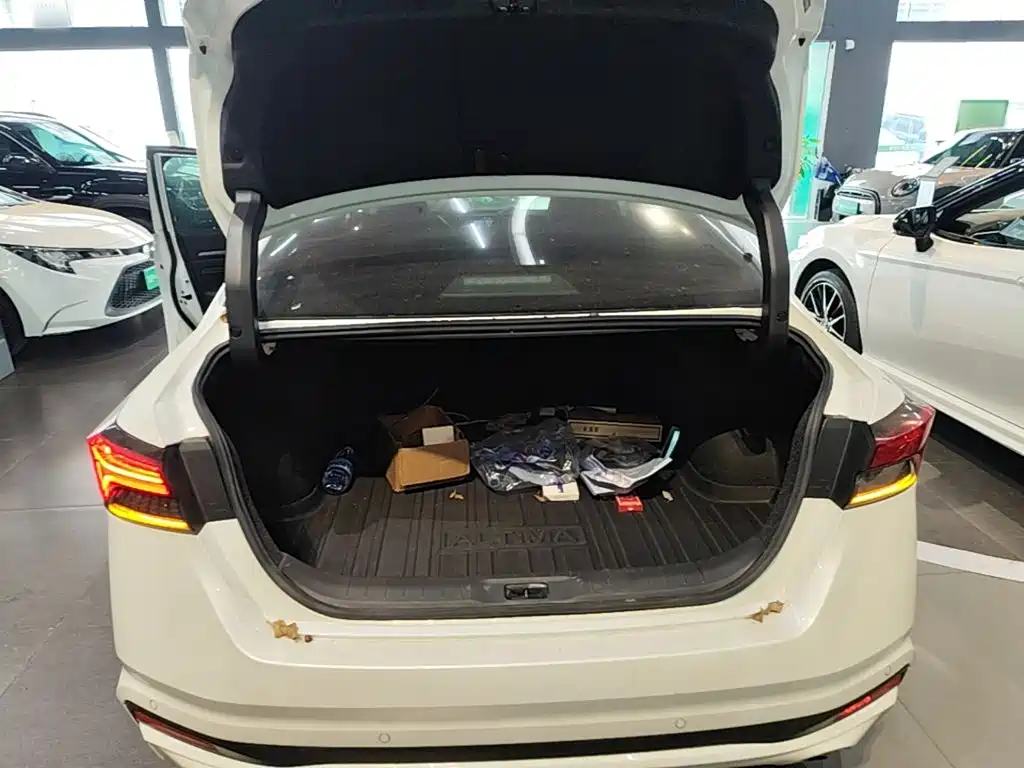 Nissan Teana — миниатюра 19