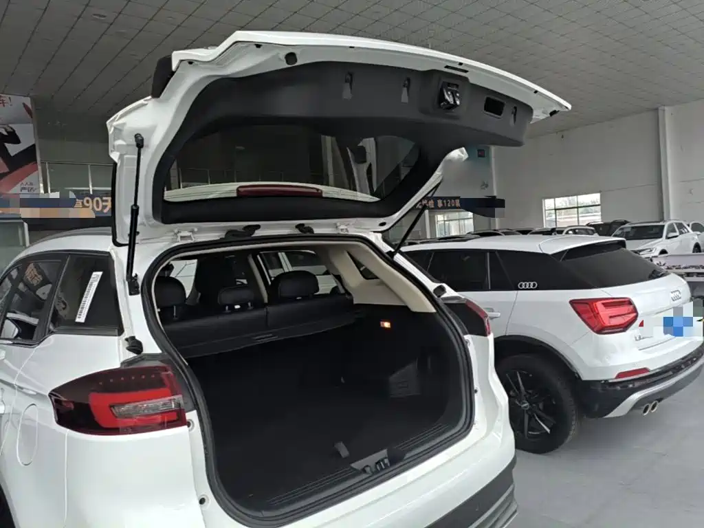 Geely Boyue — миниатюра 19