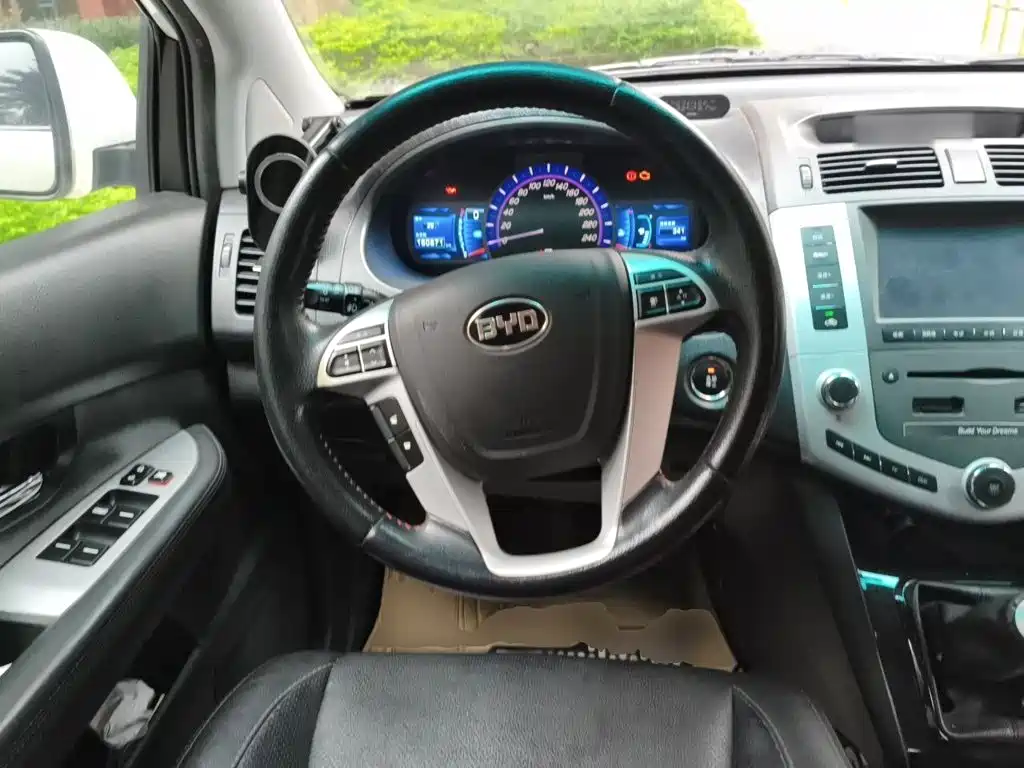 BYD S6 — миниатюра 12