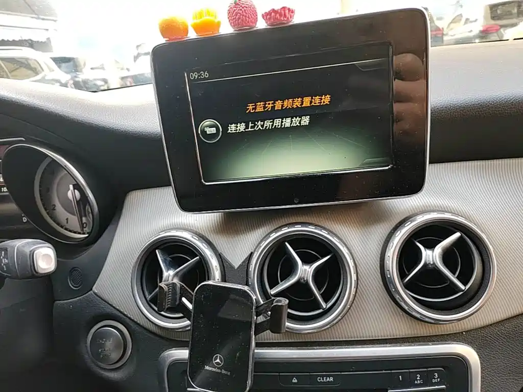 Mercedes-Benz GLA — миниатюра 13