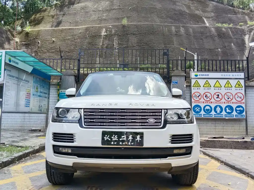Land Rover Range Rover — миниатюра 6