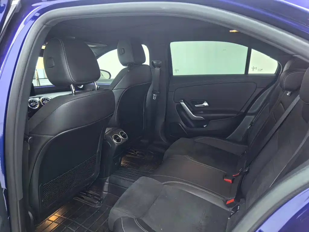 Mercedes-Benz A-Class — миниатюра 6