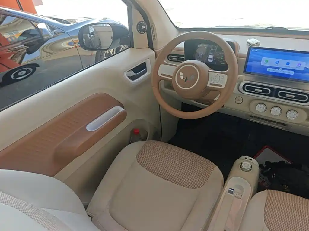 Wuling MINIEV — миниатюра 11