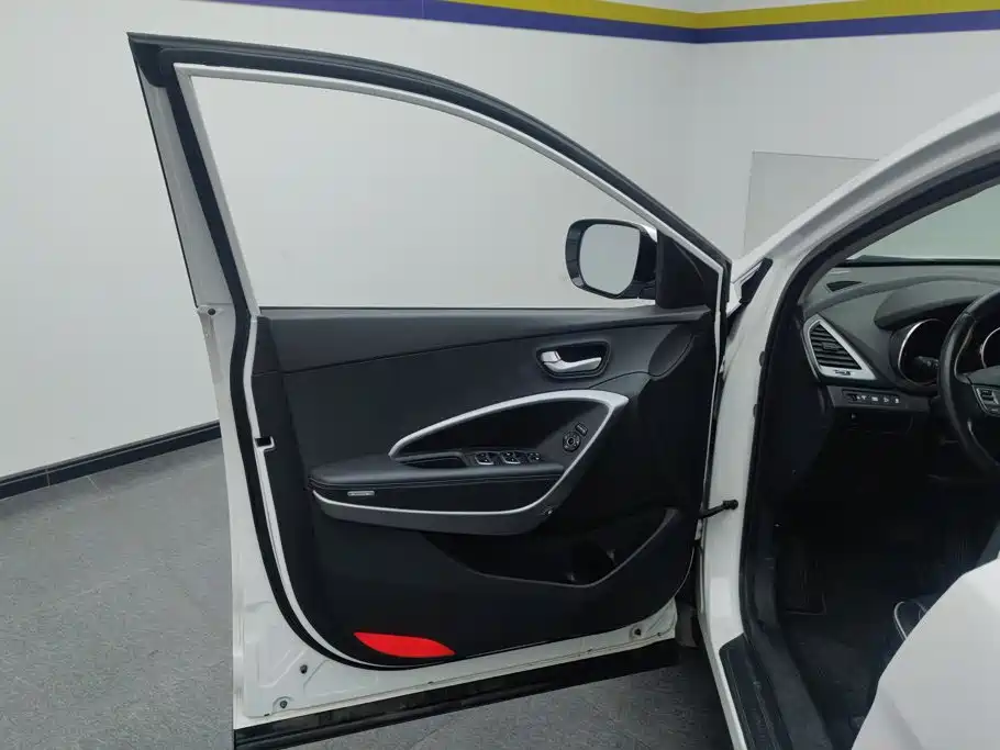 Hyundai Santa Fe — миниатюра 7