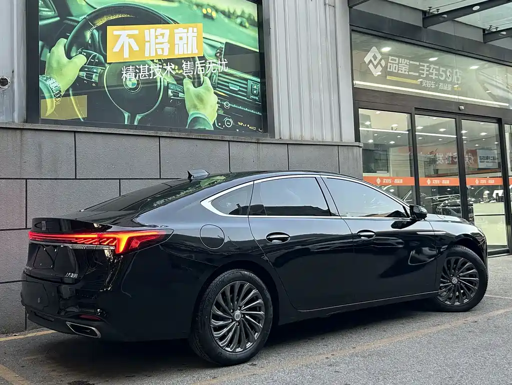 Buick LaCrosse — миниатюра 6