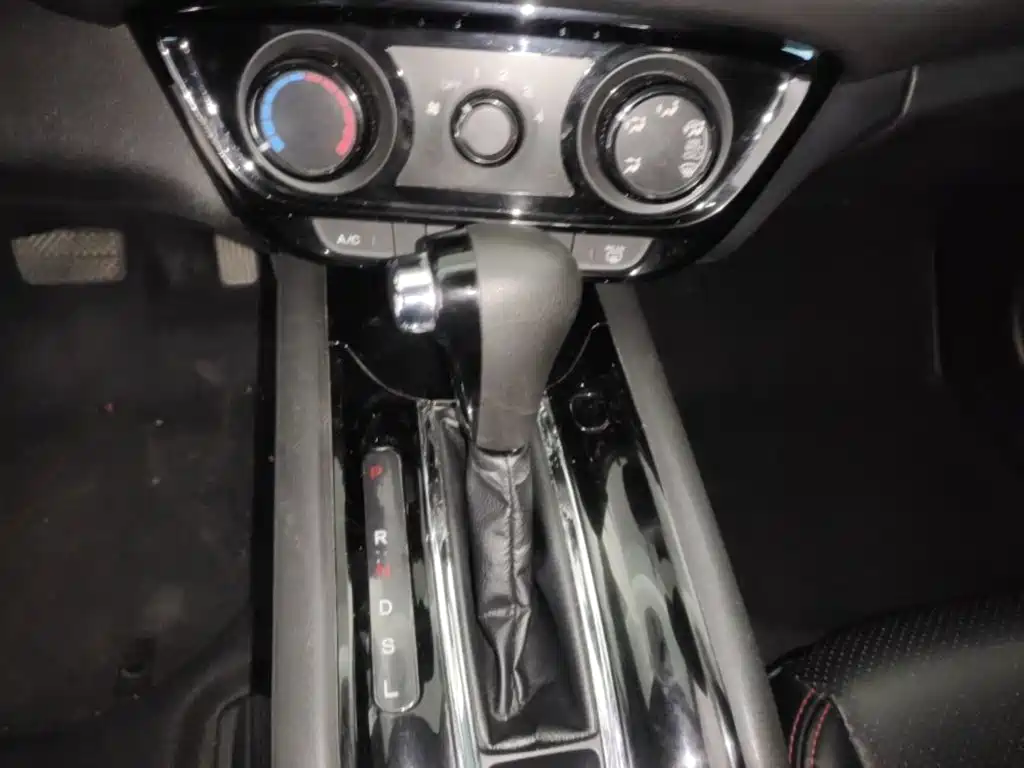 Honda Vezel — миниатюра 14