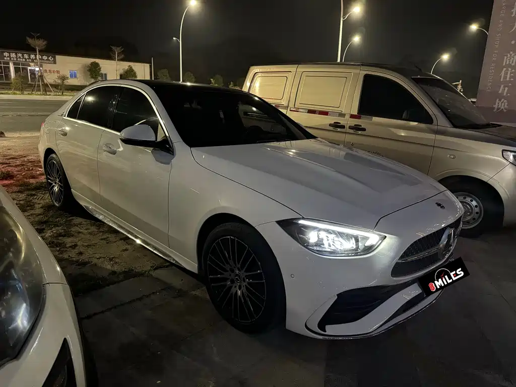 Mercedes-Benz C-Class 2024