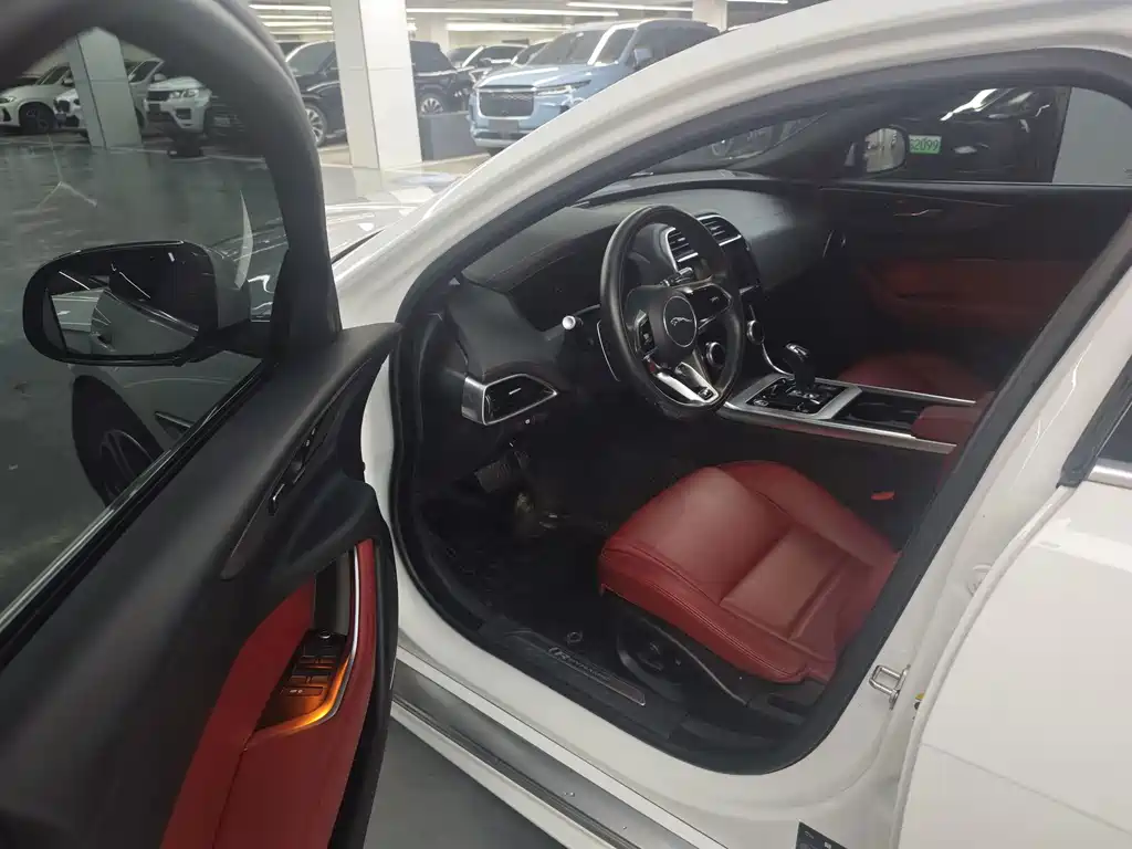 Jaguar XEL — миниатюра 7