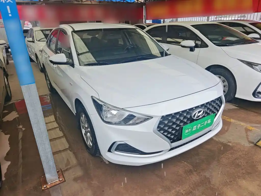Hyundai Elantra — миниатюра 4