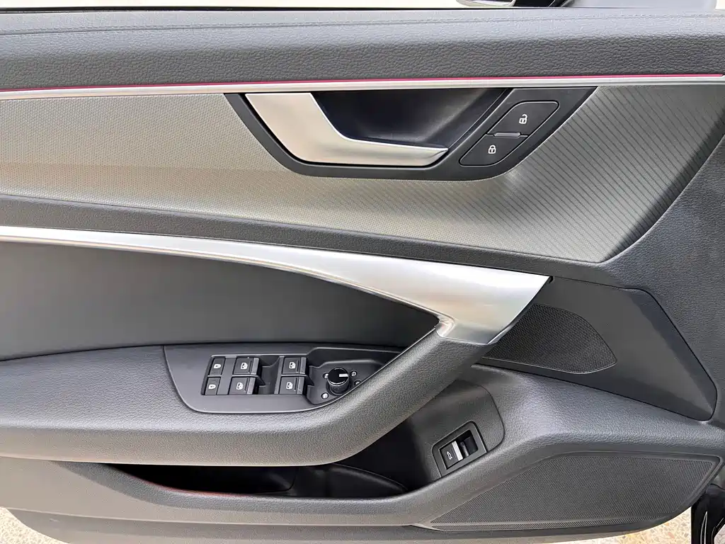 Audi A6L — миниатюра 15
