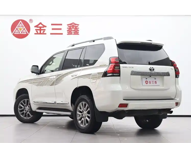 TOYOTA PRADO