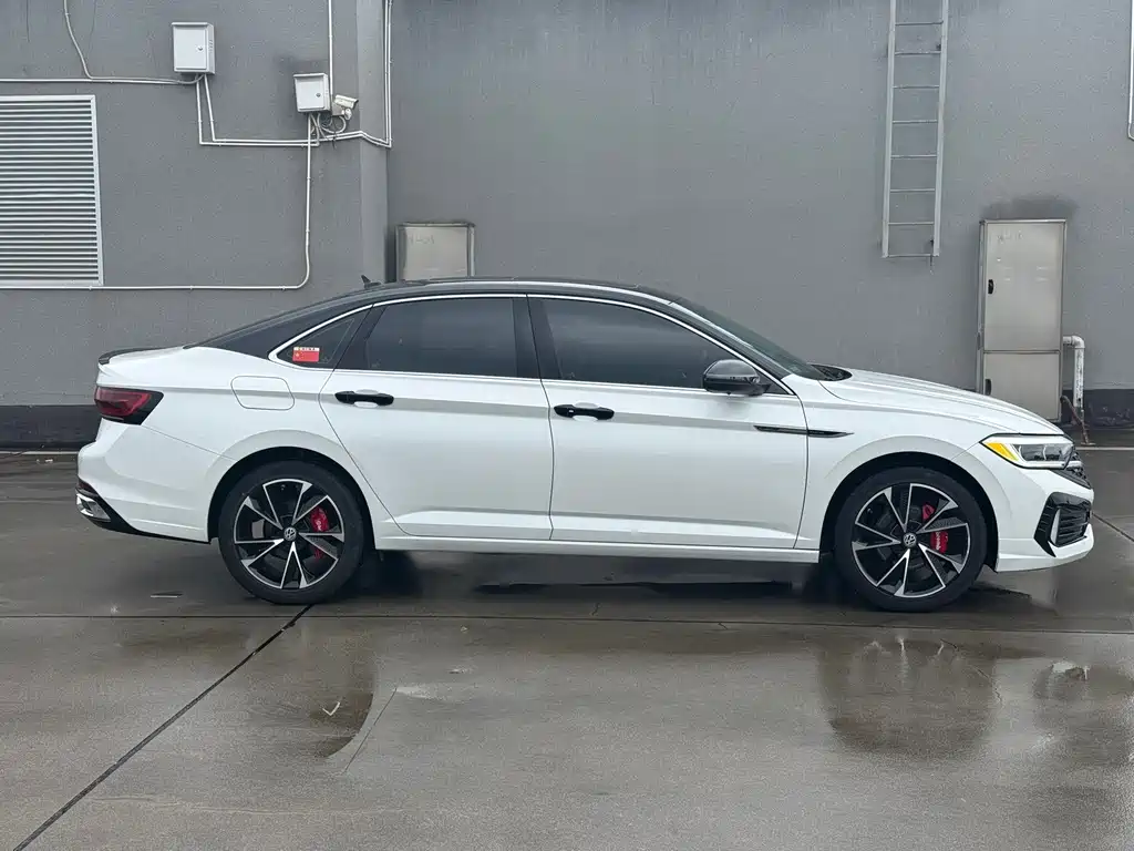 Volkswagen Sagitar — миниатюра 4