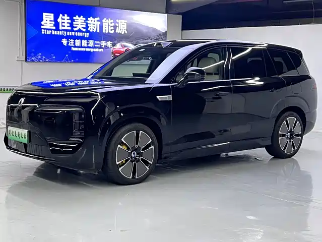 2025 Denza N8