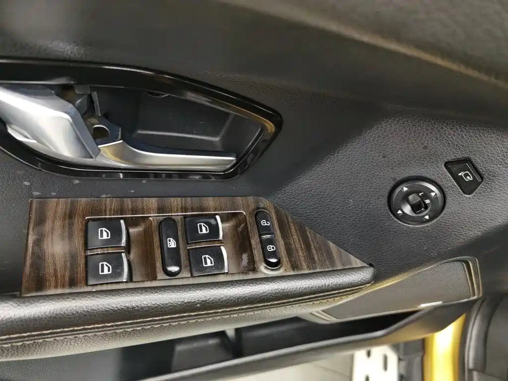 Landwind Landwind X7 — миниатюра 9