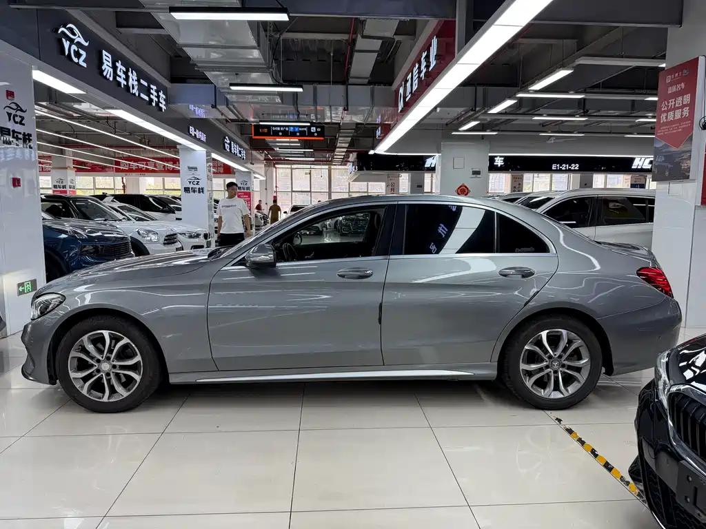 Mercedes-Benz C-Class — миниатюра 7