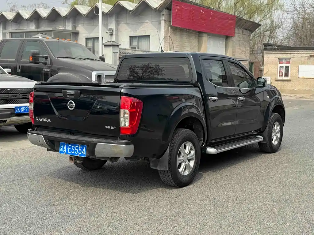 NISSAN NAVARRA