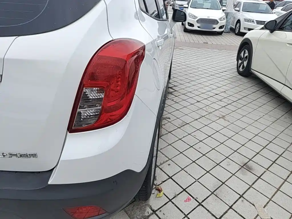 Buick Encore — миниатюра 8
