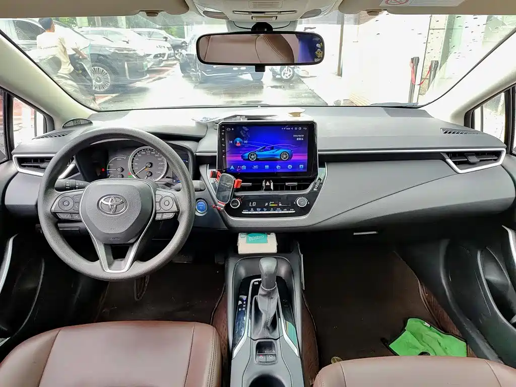 Toyota Corolla — миниатюра 10